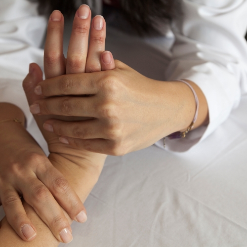 certified-hand-therapy-elements-physiotherapy-and-rehabilitation-Oshawa-ON