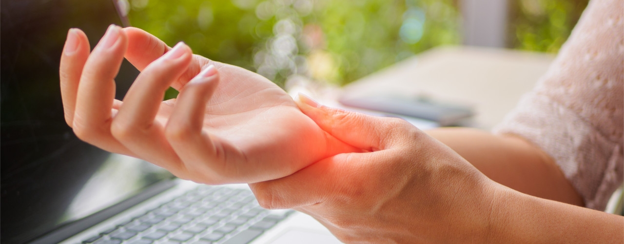 wrist-pain-relief-Elements-Physiotherapy-and-Rehabilitation-North-Oshawa-ON