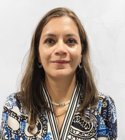 Minakshi-Mohan-registered-Acupuncturist-elements-physiotherapy-and-rehabilitation-north-oshawa-ajax-ON