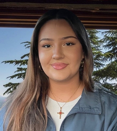 Emily-kis-patient-care-coordinator-marketing-executive-elements-physiotherapy-and-rehabilitation-north-oshawa-ajax-ON